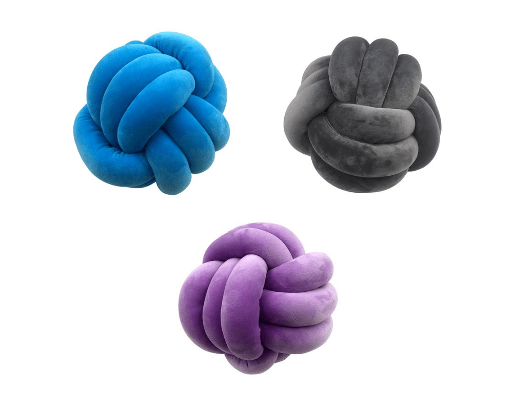 The cuddle balls are available in a selection of different colours.