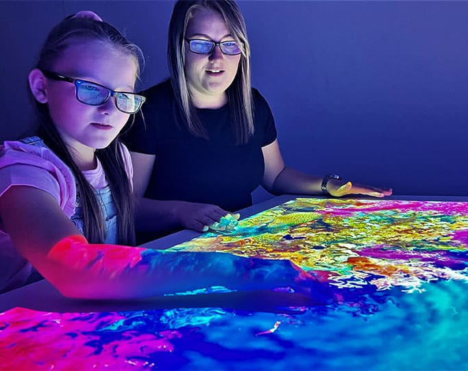 Playing with an omiVista projector on a table top